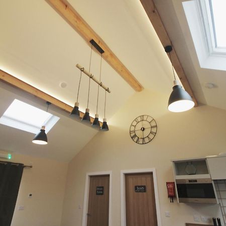 Bridge House Bed & Breakfast Холтуисъл Екстериор снимка