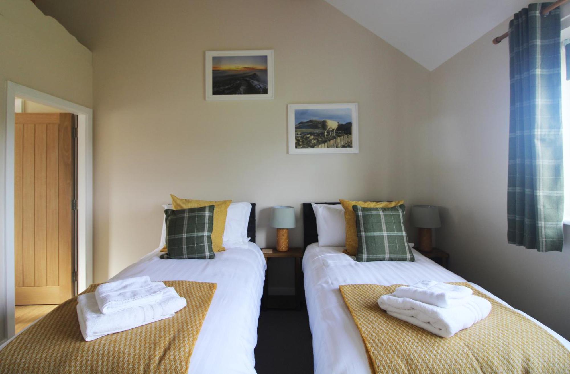Bridge House Bed & Breakfast Холтуисъл Екстериор снимка